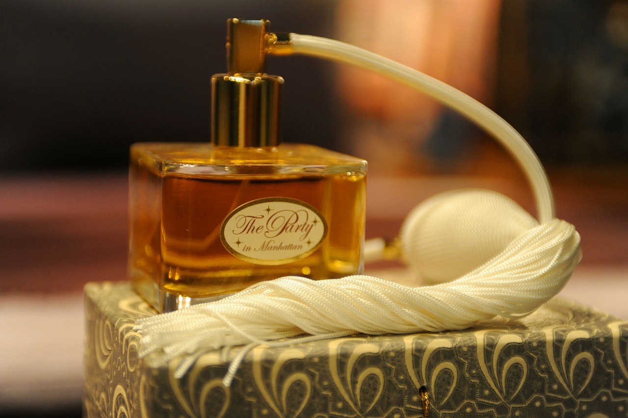Como distinguir entre perfumes falsificados e originais?
